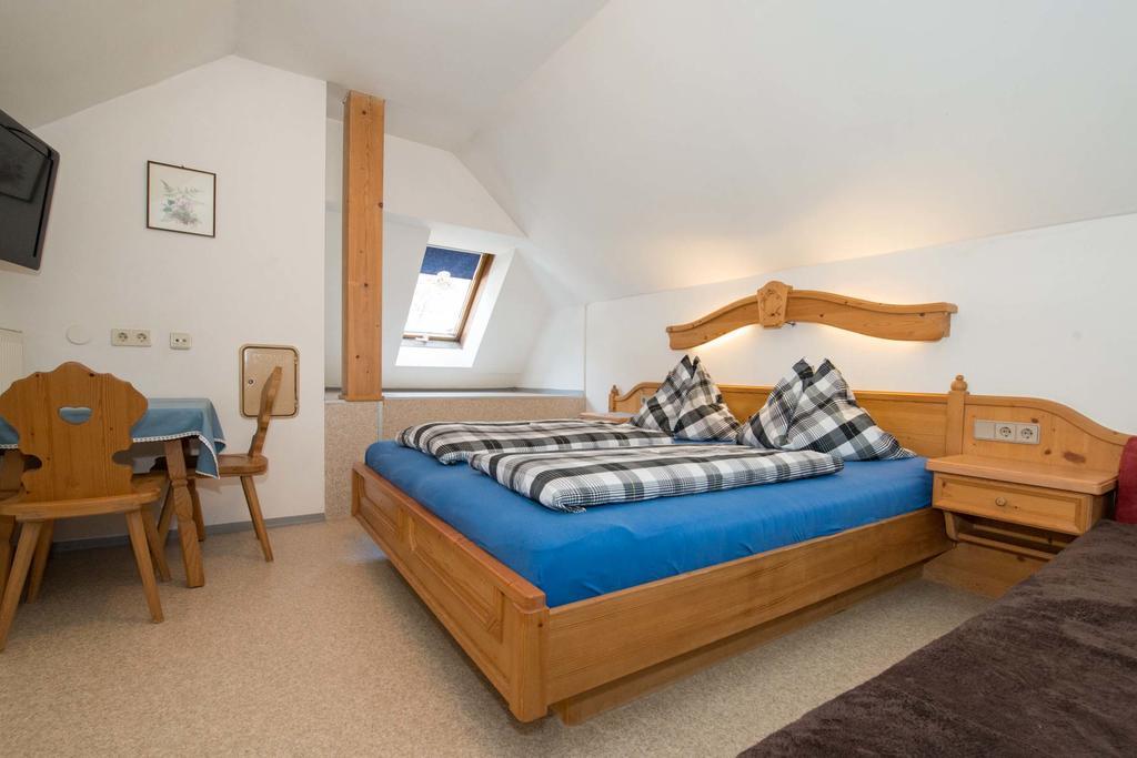 Ferienwohnungen Plattner Weissensee Room photo